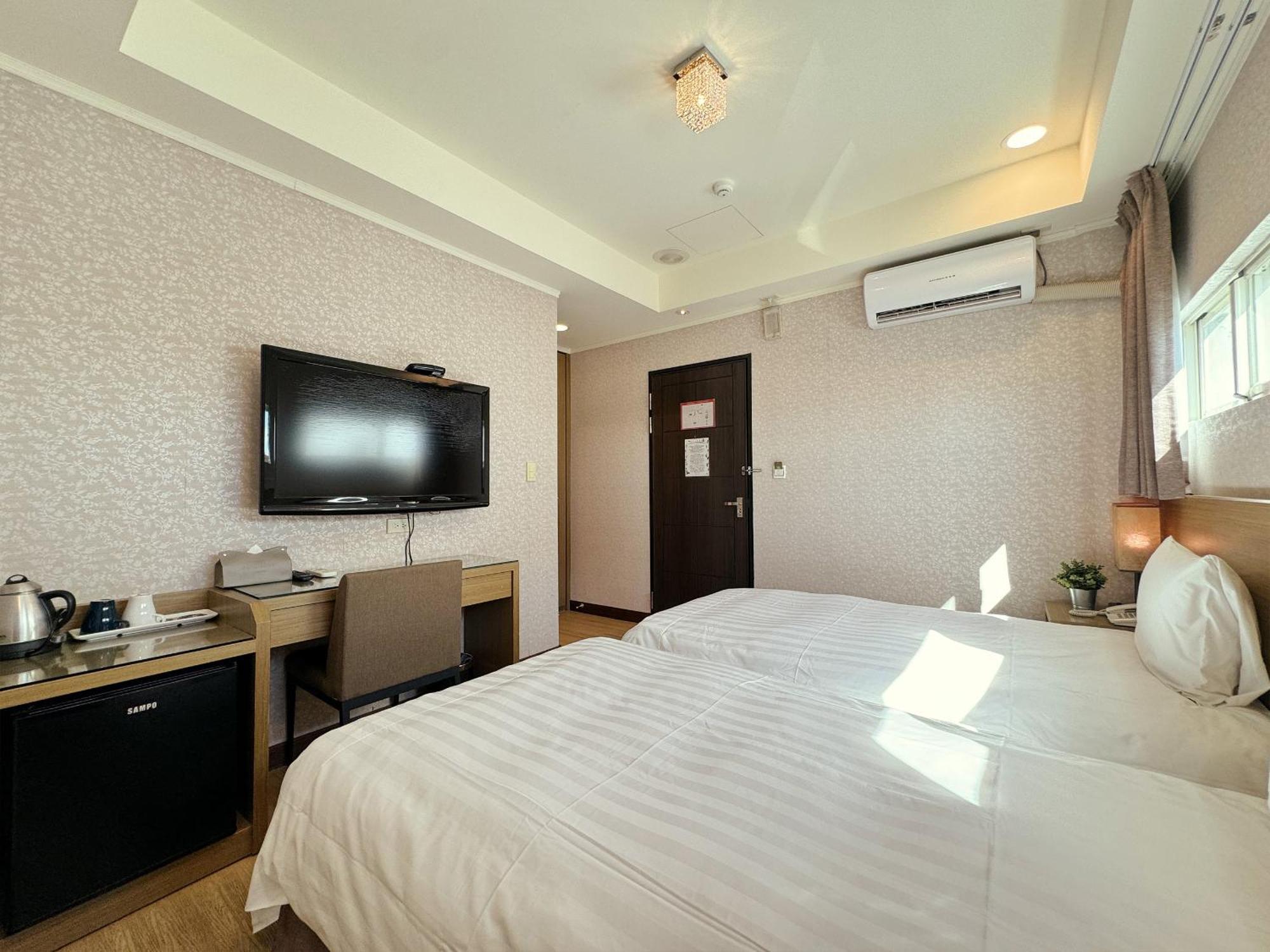 True Friend Hotel Hualien Zimmer foto